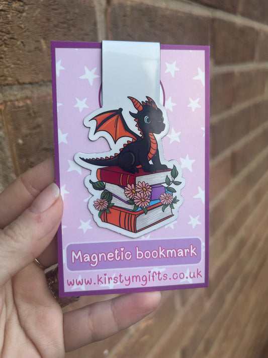 Dragon on books onyx storm Magnetic bookmark